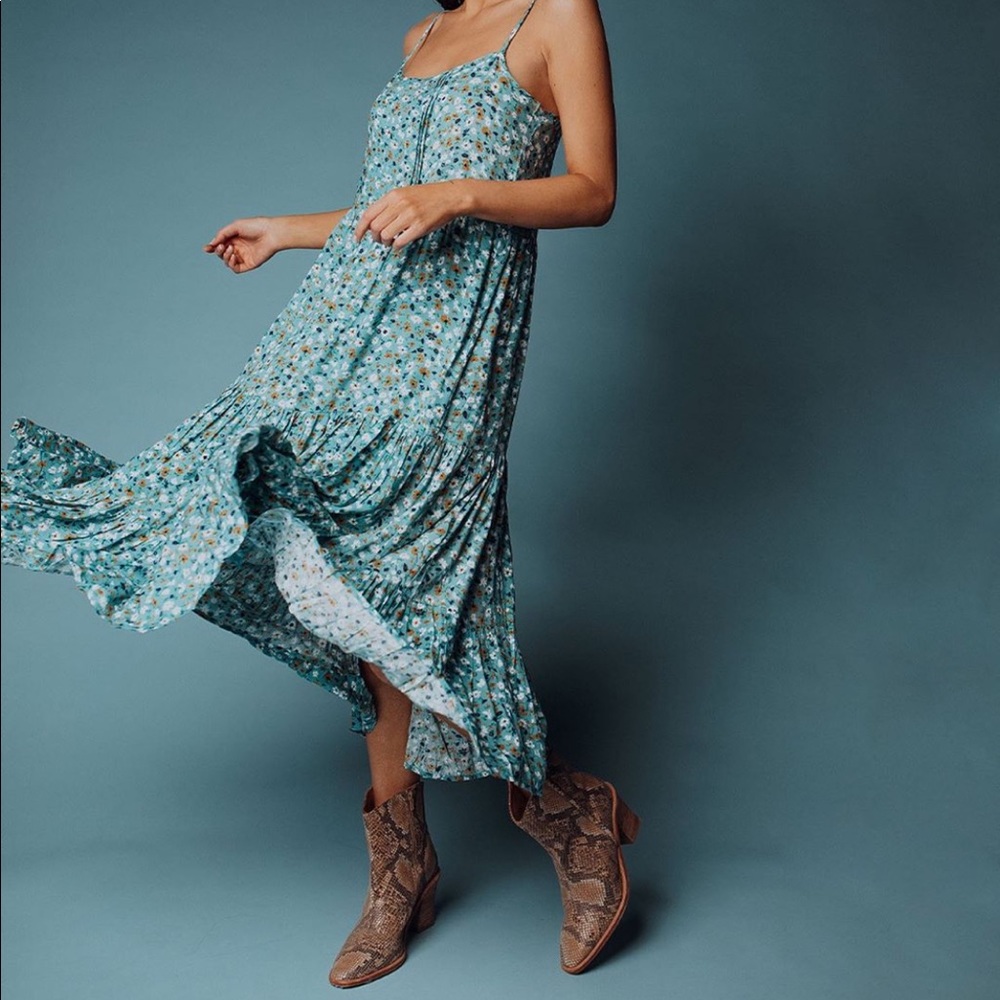 Sweet Chariot Dress in Sea Form